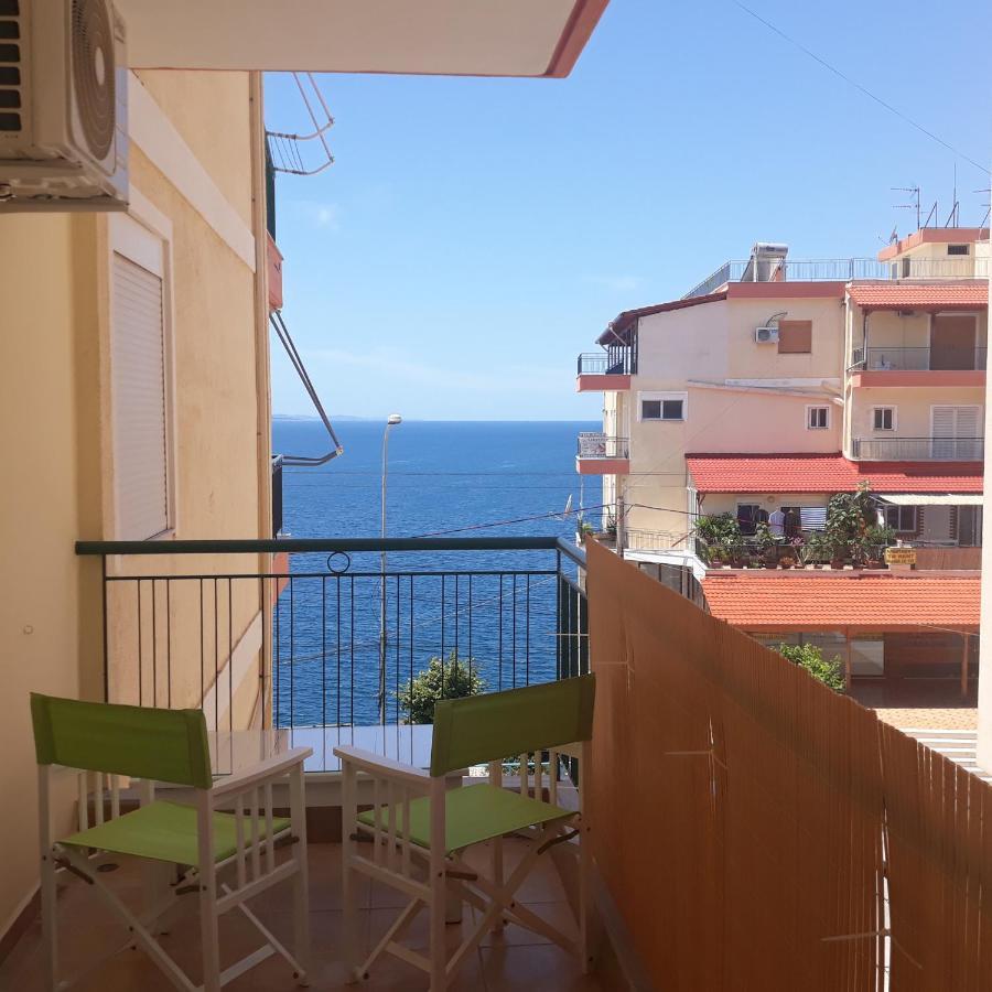 Hotel Sea Breeze Sarandë Exteriör bild